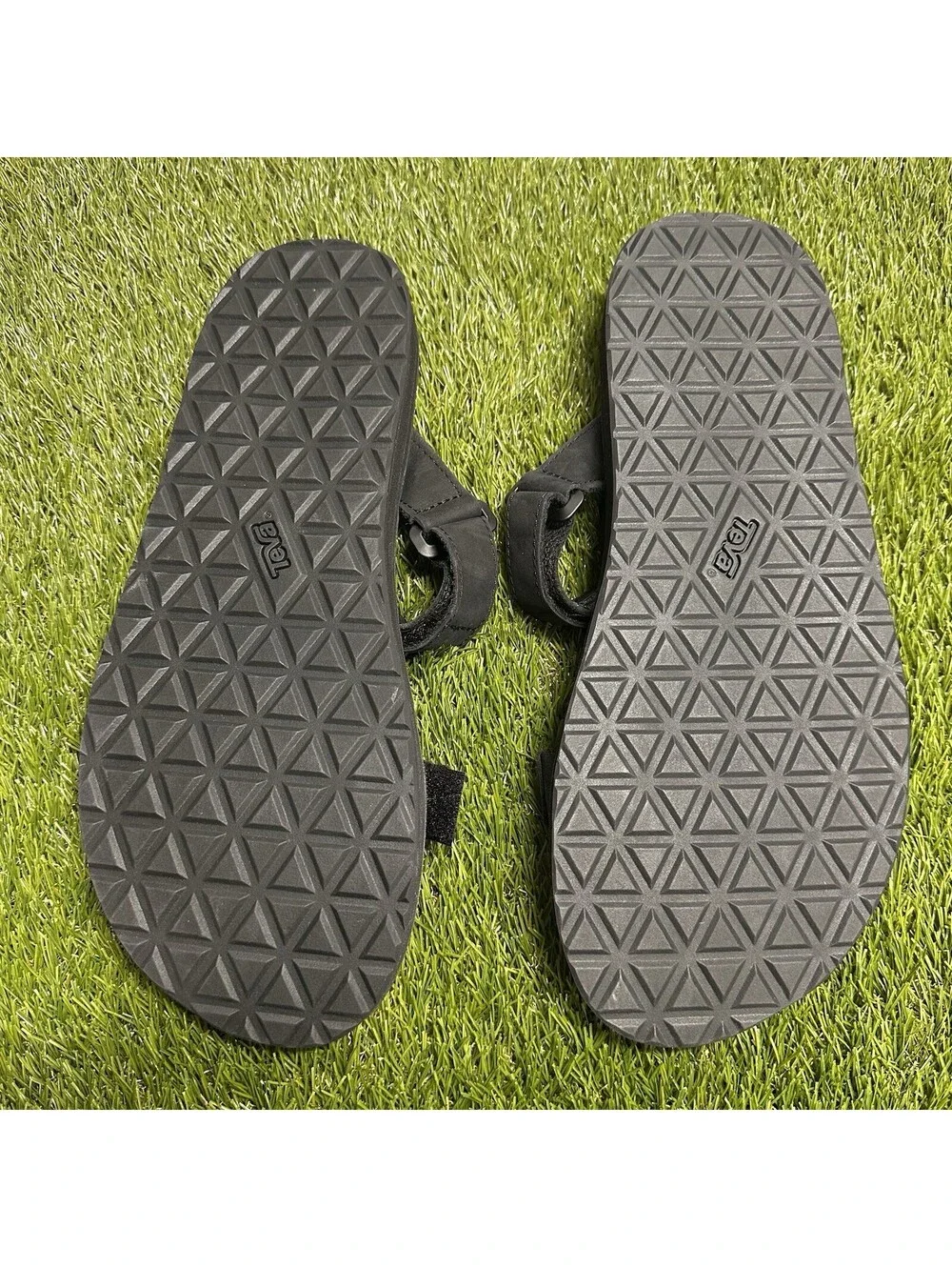 Teva Mens Universal Slide Sandals Black Leather Adjustable Strap Size 12 NWOB